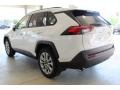 Super White - RAV4 XLE Photo No. 5