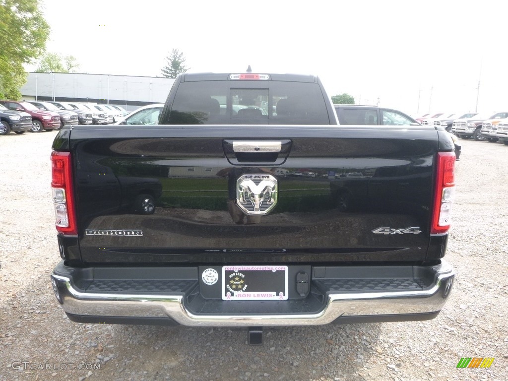 2019 1500 Big Horn Quad Cab 4x4 - Diamond Black Crystal Pearl / Black photo #5