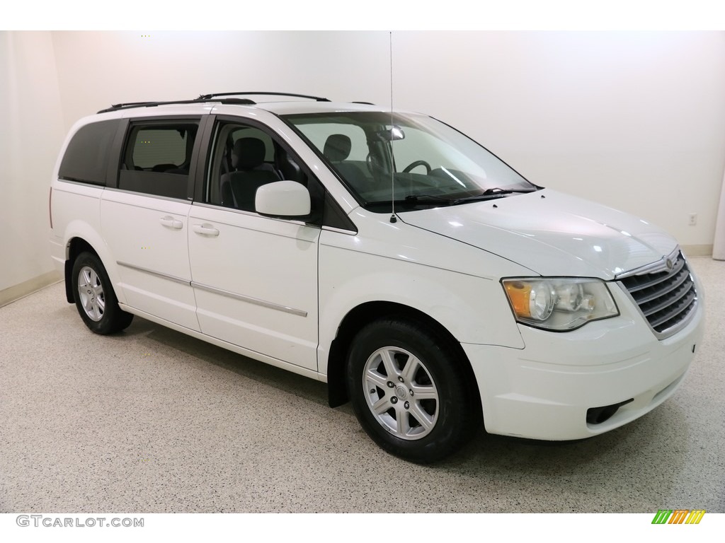 2010 Town & Country Touring - Stone White / Medium Slate Gray/Light Shale photo #1