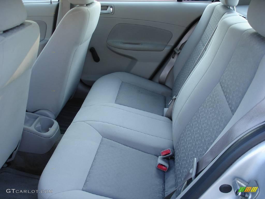 2007 Cobalt LS Sedan - Ultra Silver Metallic / Gray photo #10