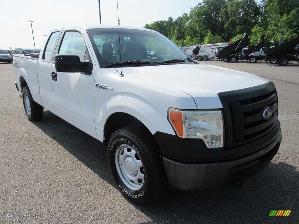 2010 F150 XL SuperCab 4x4 - Oxford White / Medium Stone photo #71