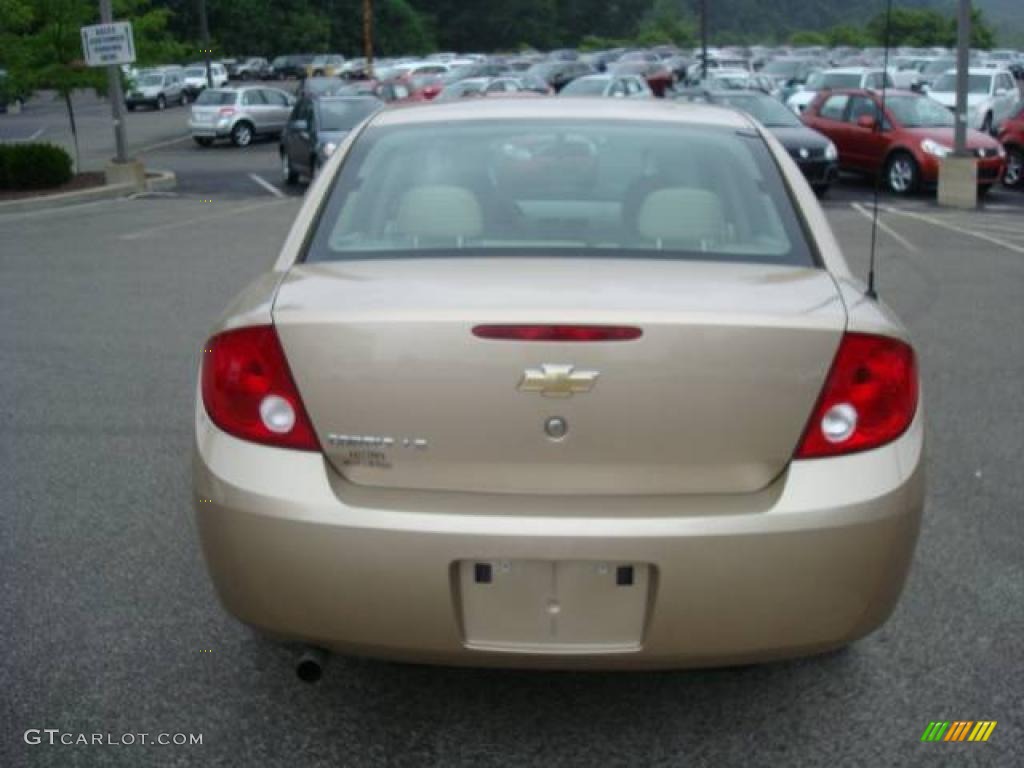 2007 Cobalt LS Sedan - Sandstone Metallic / Neutral Beige photo #3