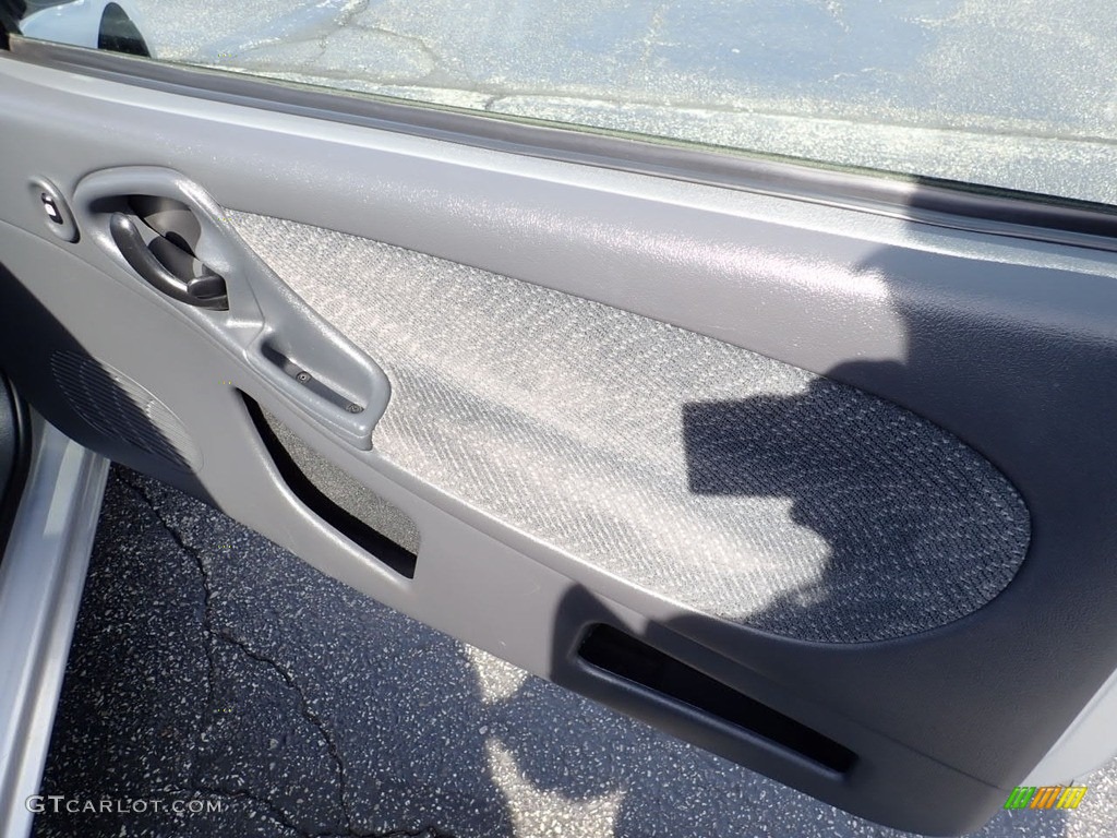 2005 Cavalier LS Coupe - Ultra Silver Metallic / Graphite Gray photo #19