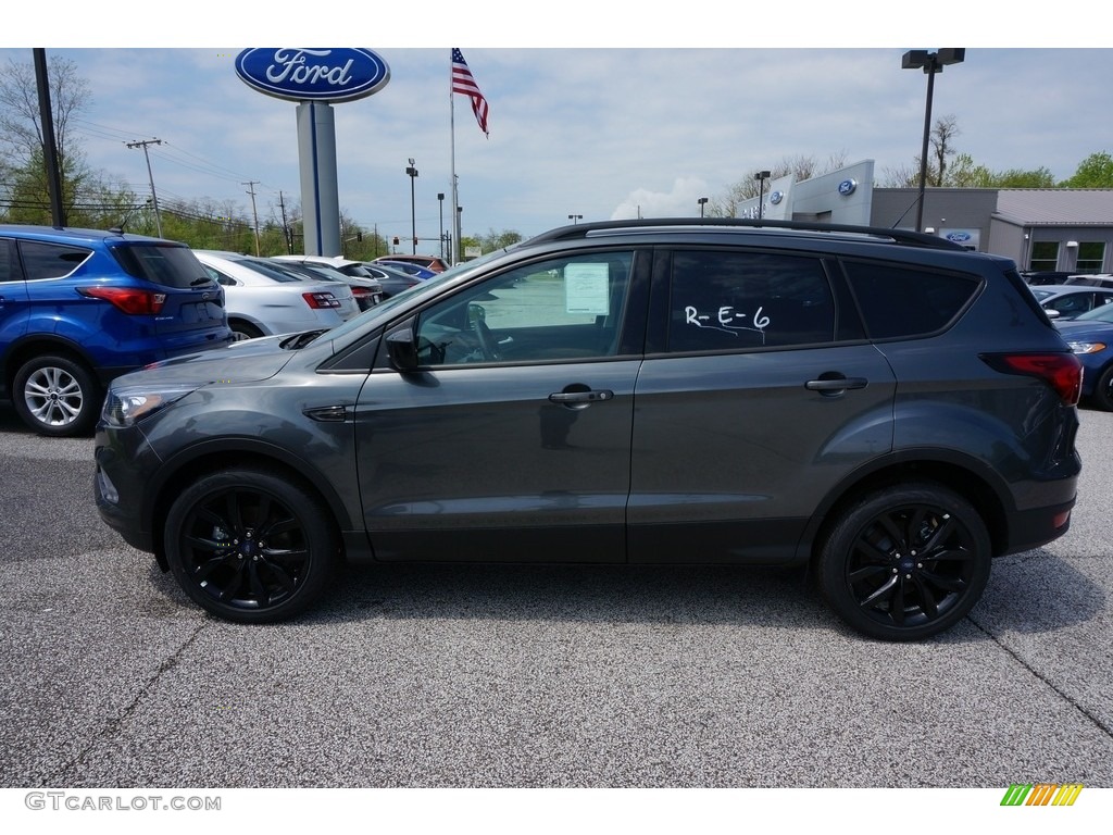 2019 Escape SE - Magnetic / Chromite Gray/Charcoal Black photo #2