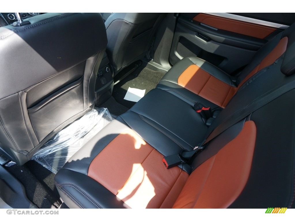 Medium Black/Desert Copper Interior 2019 Ford Explorer XLT 4WD Photo #133440751