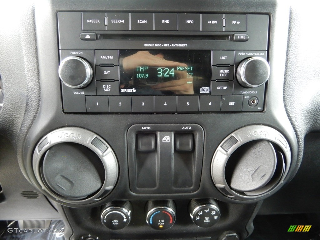 2015 Wrangler Sport 4x4 - Hydro Blue Pearl / Black photo #19
