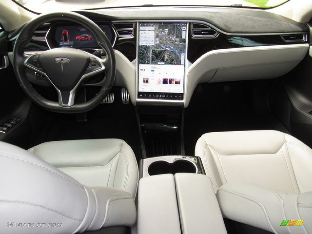 2015 Tesla Model S 90D Grey Dashboard Photo #133444694