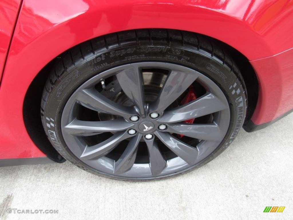 2015 Tesla Model S 90D Wheel Photos