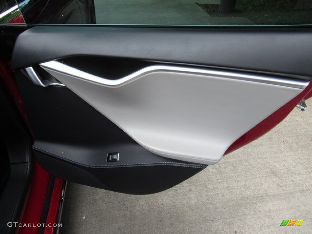 2015 Tesla Model S 90D Grey Door Panel Photo #133444889
