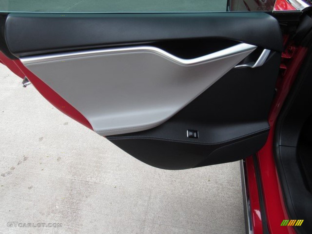 2015 Tesla Model S 90D Grey Door Panel Photo #133444898