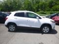 Summit White - Trax LT AWD Photo No. 6