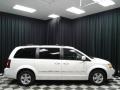 Stone White - Grand Caravan SXT Photo No. 5