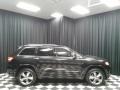 Brilliant Black Crystal Pearl - Grand Cherokee Overland 4x4 Photo No. 5