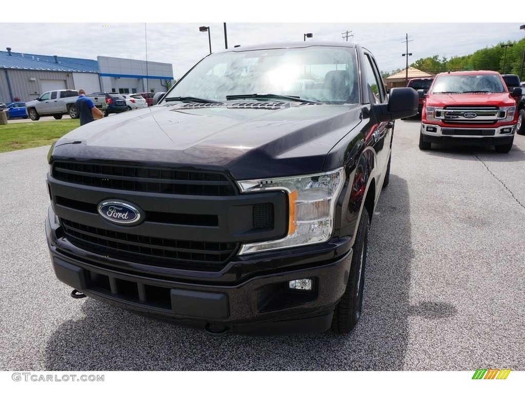 2019 F150 XL SuperCab 4x4 - Magma Red / Earth Gray photo #1