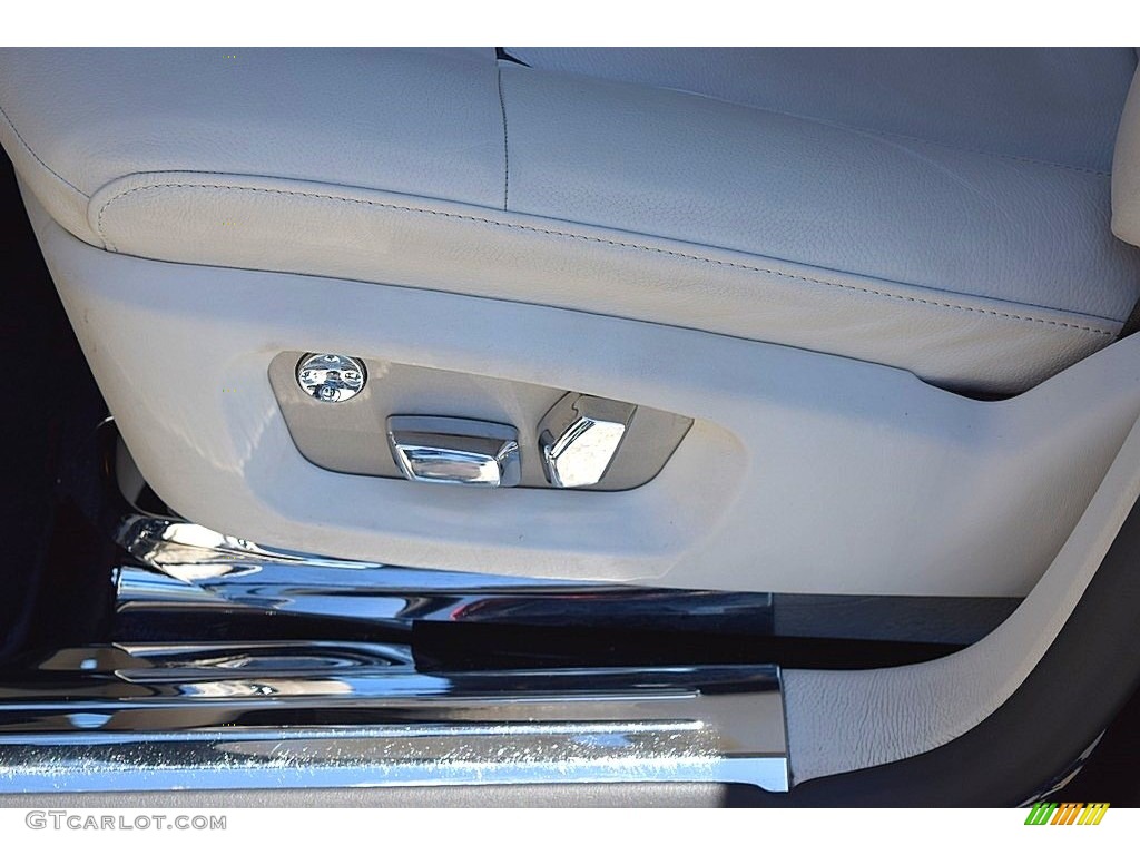 2013 Rolls-Royce Ghost Standard Ghost Model Front Seat Photo #133463257