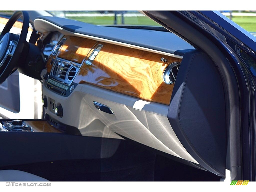 2013 Rolls-Royce Ghost Standard Ghost Model Seashell/Navy Blue Dashboard Photo #133463476