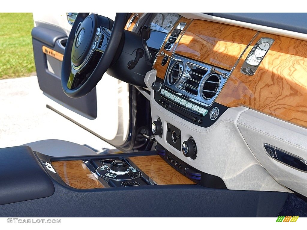 2013 Rolls-Royce Ghost Standard Ghost Model Controls Photo #133463503
