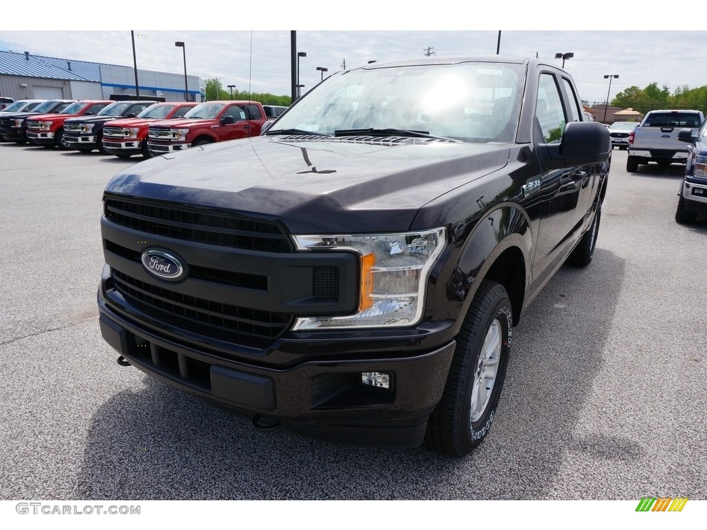 2019 F150 XL SuperCab 4x4 - Magma Red / Earth Gray photo #1