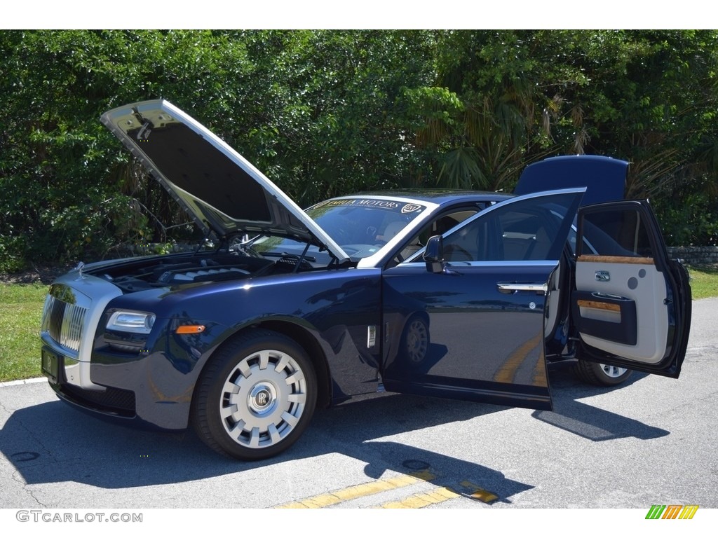 Midnight Sapphire 2013 Rolls-Royce Ghost Standard Ghost Model Exterior Photo #133463808