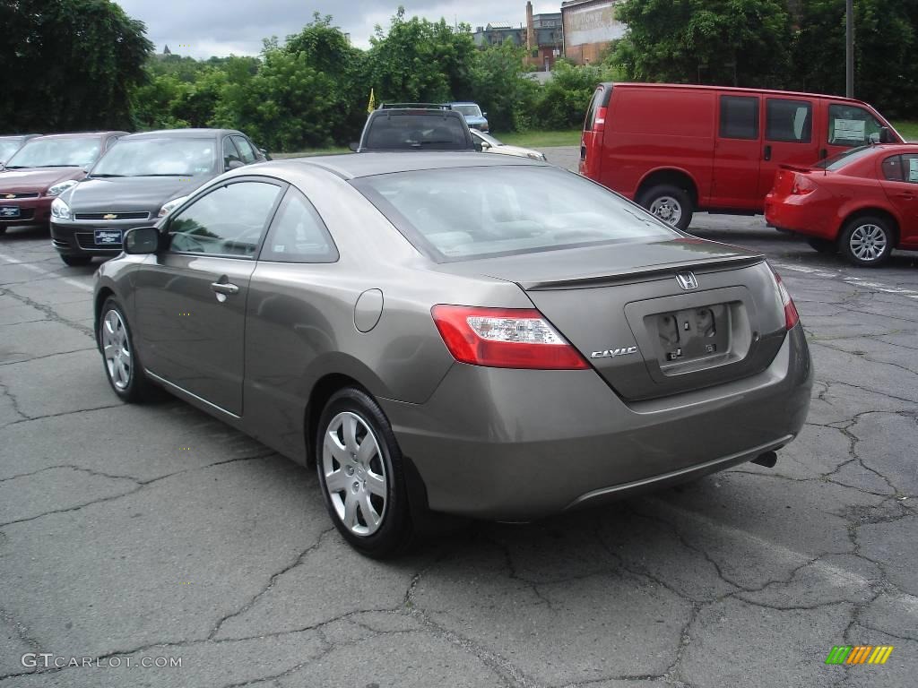 2006 Civic LX Coupe - Galaxy Gray Metallic / Gray photo #4