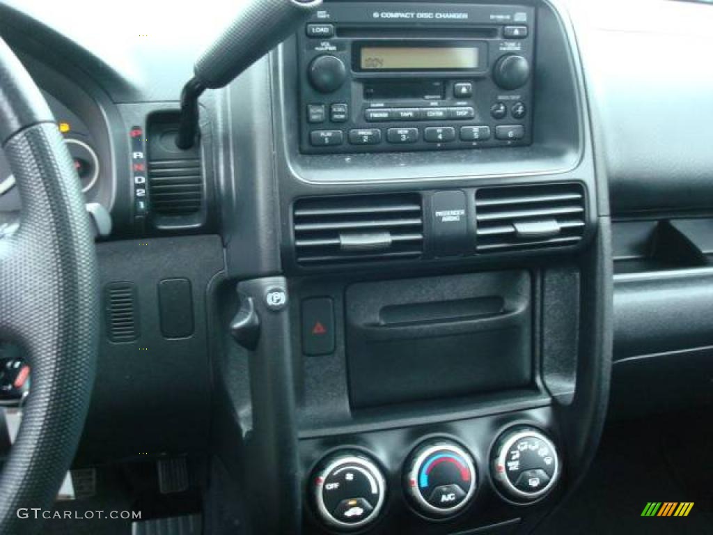 2006 CR-V EX 4WD - Nighthawk Black Pearl / Black photo #13