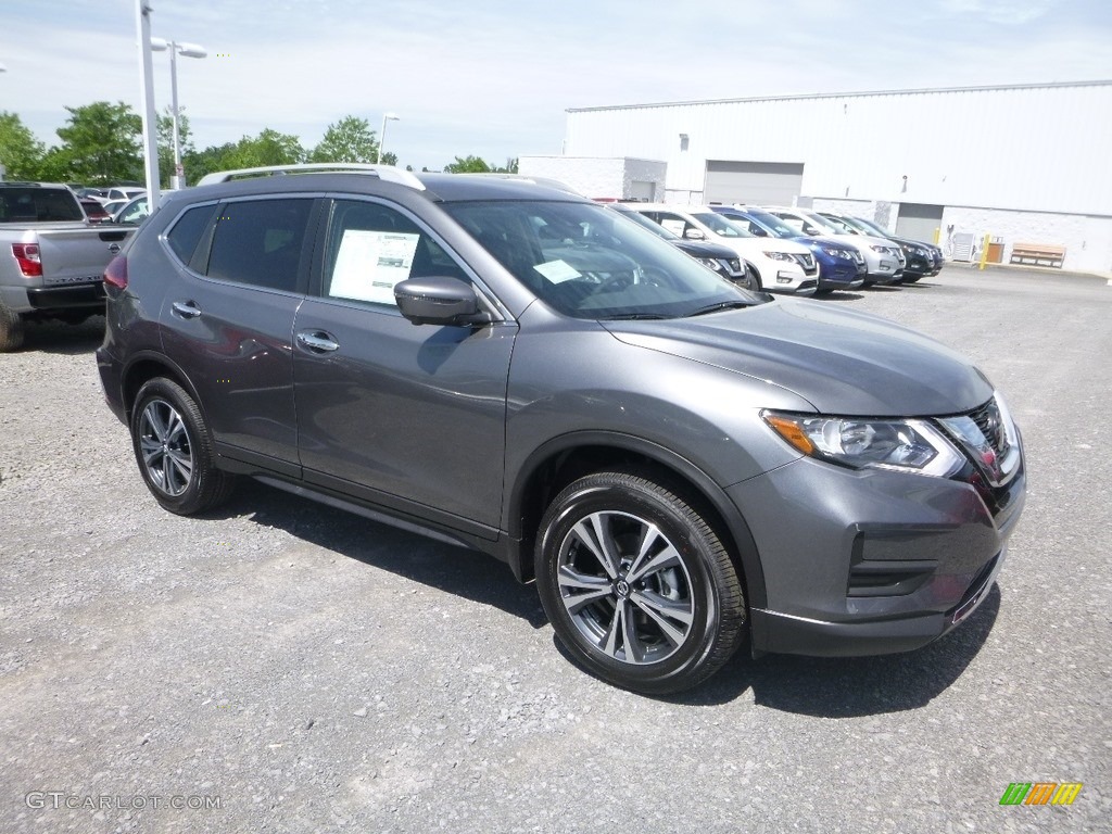 2019 Gun Metallic Nissan Rogue SV AWD 133461881 Photo 17 GTCarLot