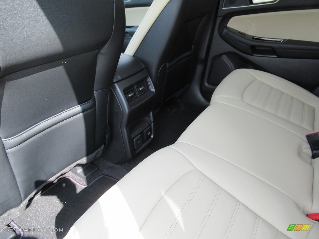 2019 Edge SEL - Oxford White / Dune photo #10