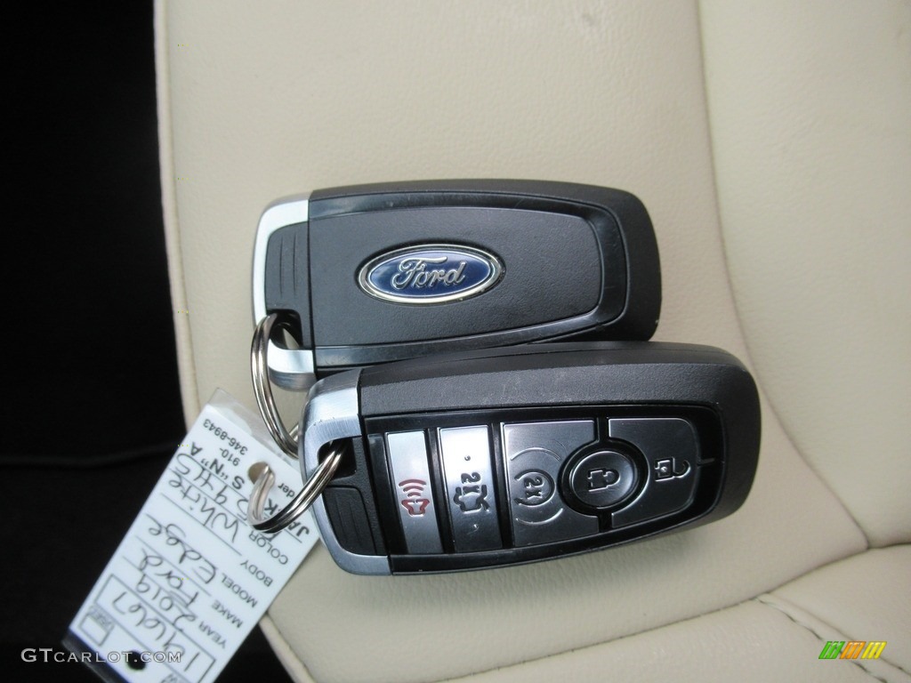 2019 Edge SEL - Oxford White / Dune photo #20