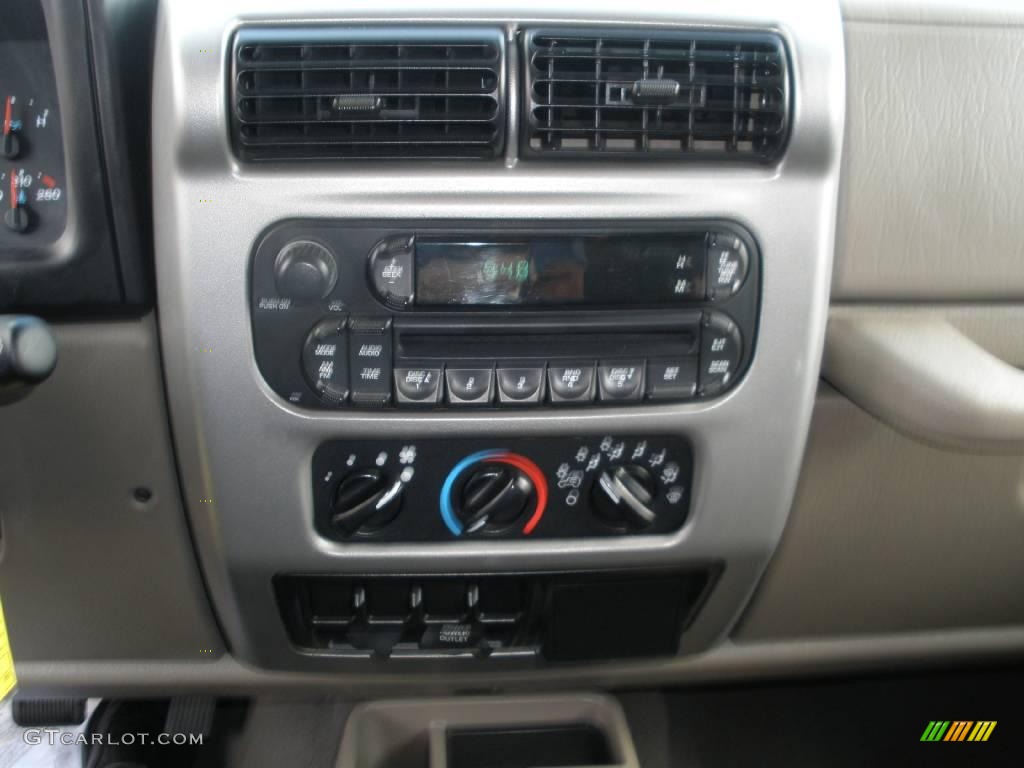 2006 Wrangler X 4x4 - Jeep Green Metallic / Khaki photo #21