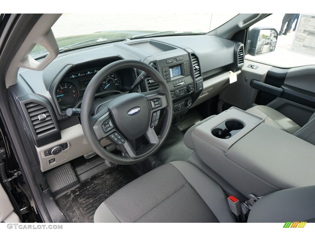 Earth Gray Interior 2019 Ford F150 XL Regular Cab 4x4 Photo #133480585