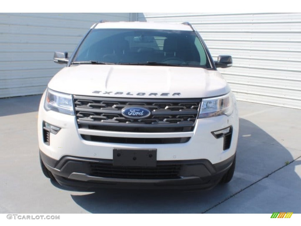 2019 Explorer XLT - White Platinum / Medium Black photo #3