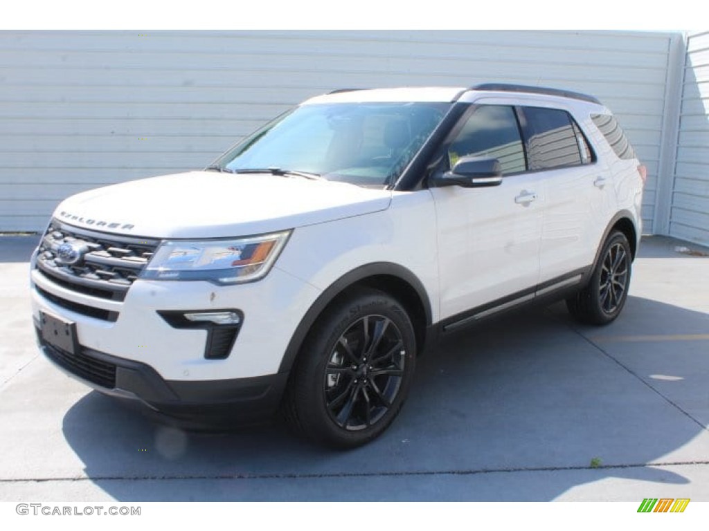 2019 Explorer XLT - White Platinum / Medium Black photo #4