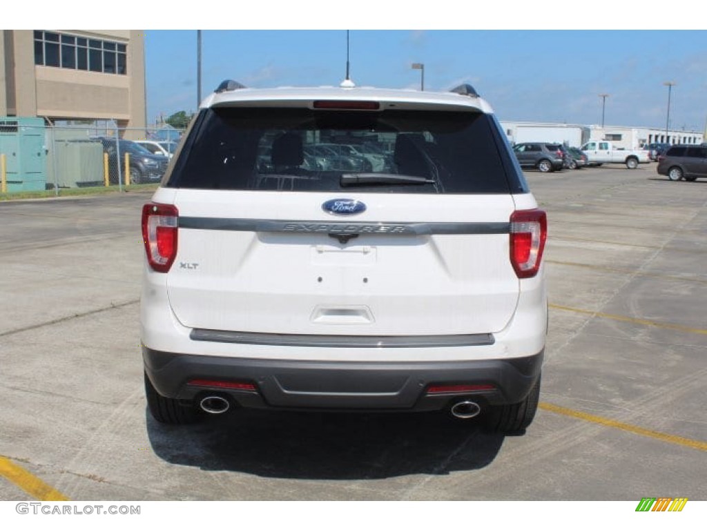 2019 Explorer XLT - White Platinum / Medium Black photo #7