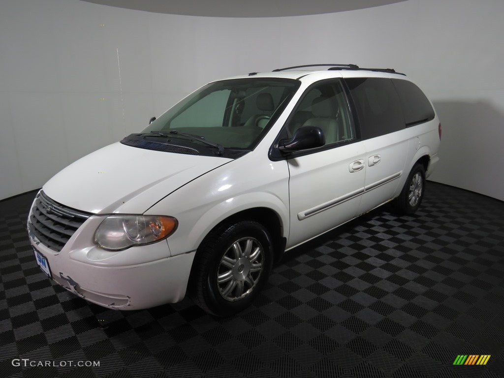 2007 Town & Country Touring - Magnesium Pearl / Medium Slate Gray photo #7