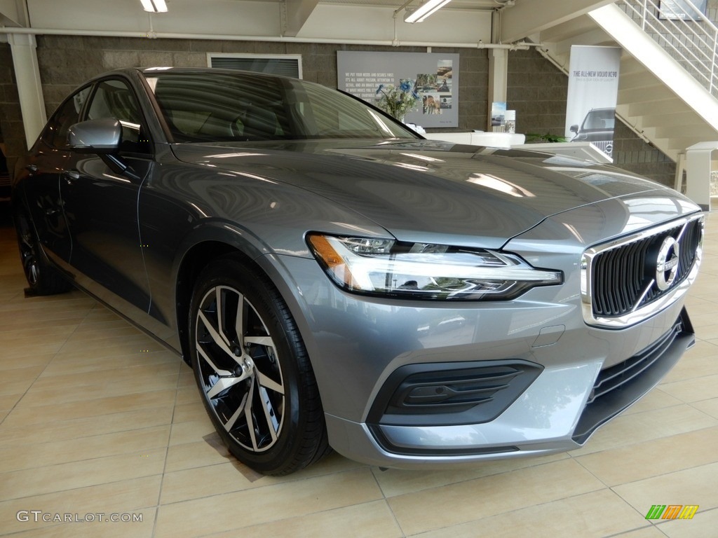 2019 S60 T6 AWD Momentum - Osmium Grey Metallic / Charcoal photo #1