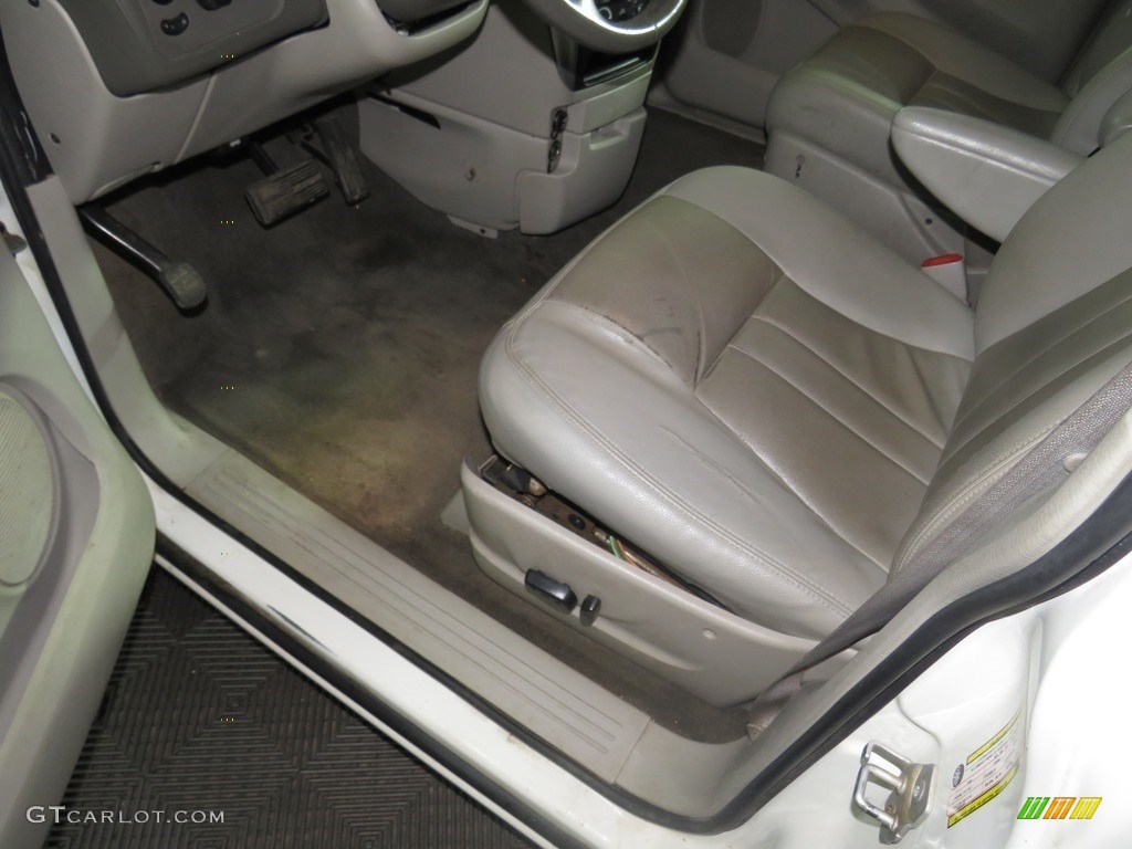 2007 Town & Country Touring - Magnesium Pearl / Medium Slate Gray photo #22