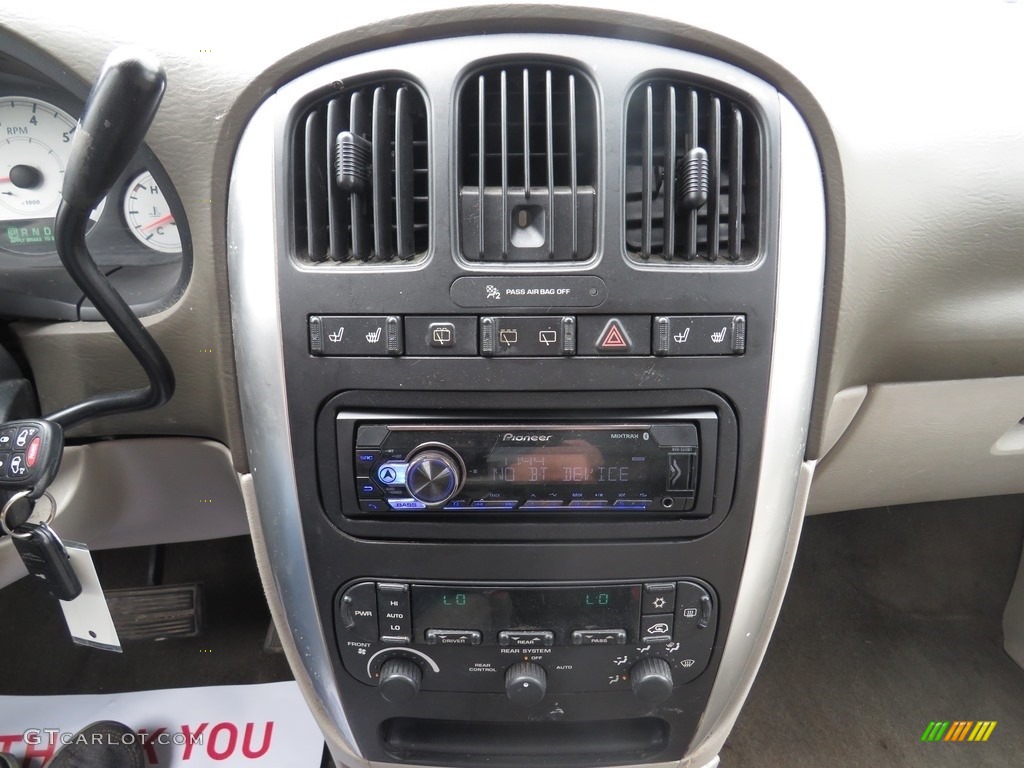 2007 Town & Country Touring - Magnesium Pearl / Medium Slate Gray photo #42