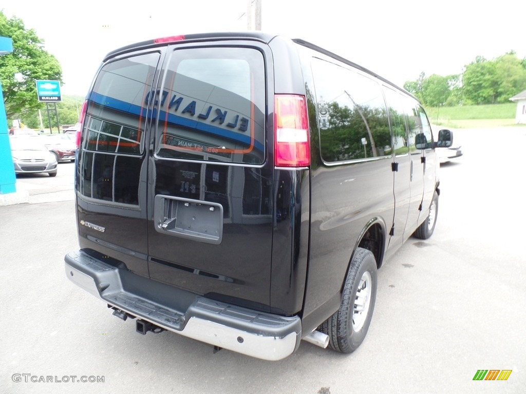 2019 Express 3500 Cargo WT - Black / Medium Pewter photo #6