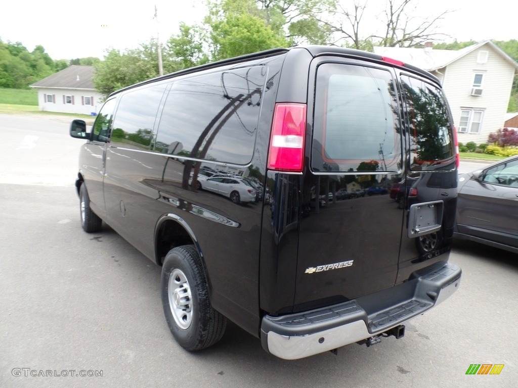 2019 Express 3500 Cargo WT - Black / Medium Pewter photo #8