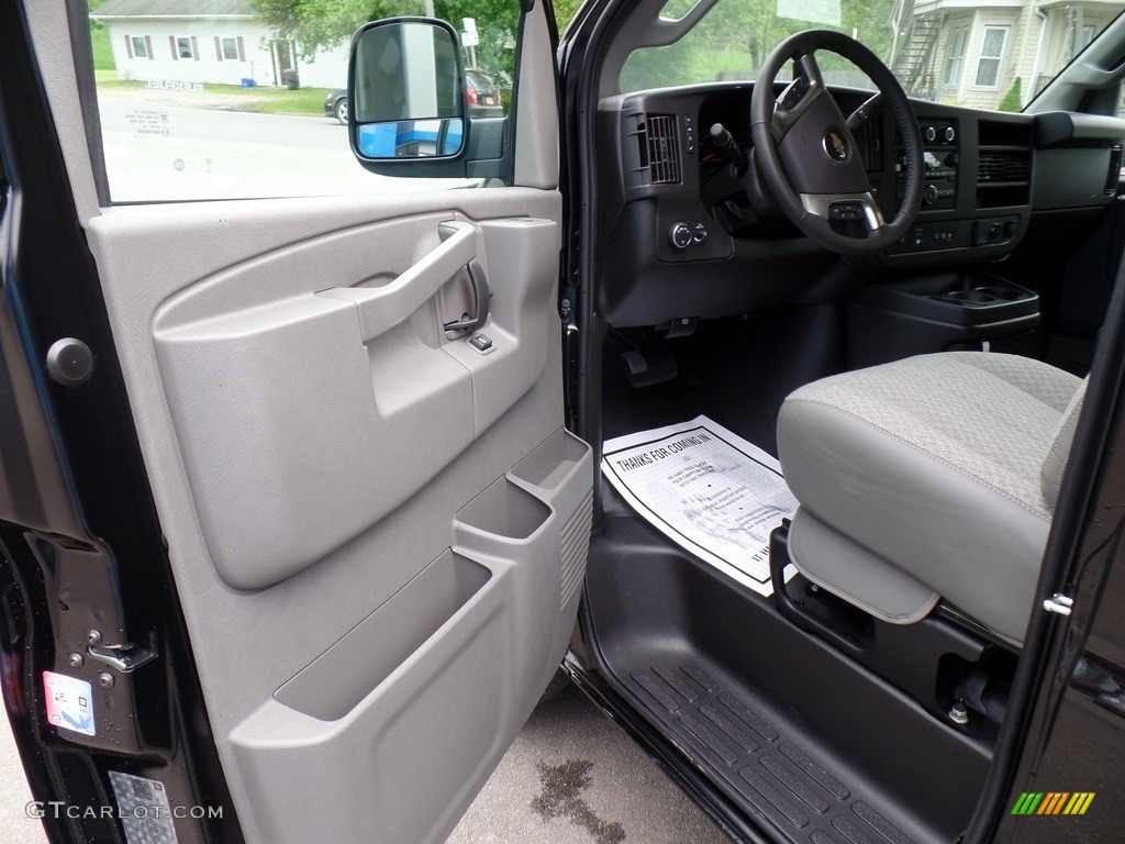 Medium Pewter Interior 2019 Chevrolet Express 3500 Cargo WT Photo #133487135