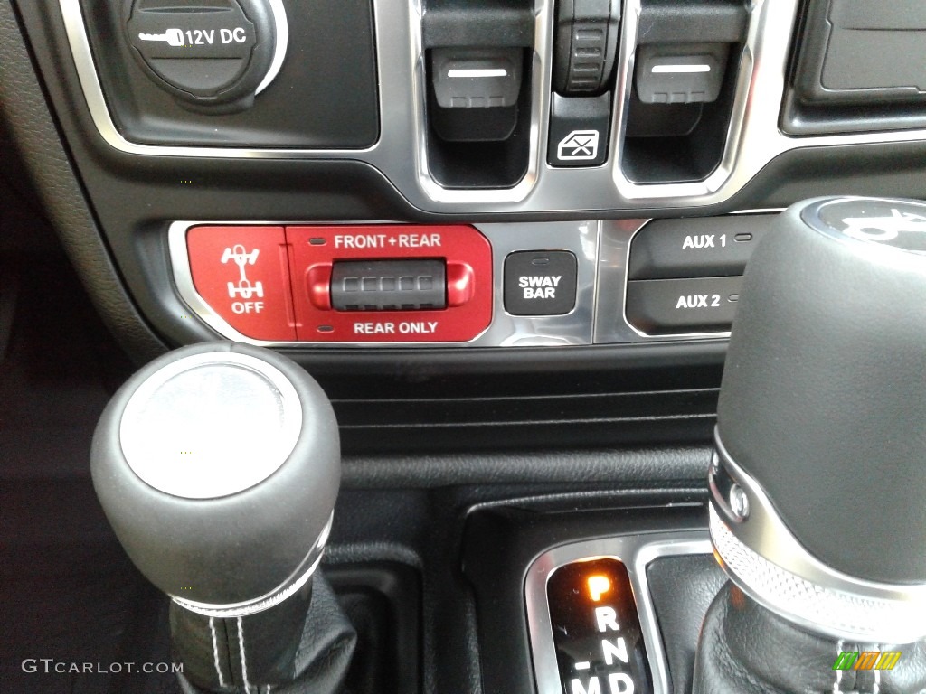 2019 Jeep Wrangler Unlimited Rubicon 4x4 Controls Photo #133487405