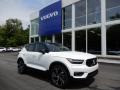Crystal White Metallic - XC40 T5 R-Design AWD Photo No. 1