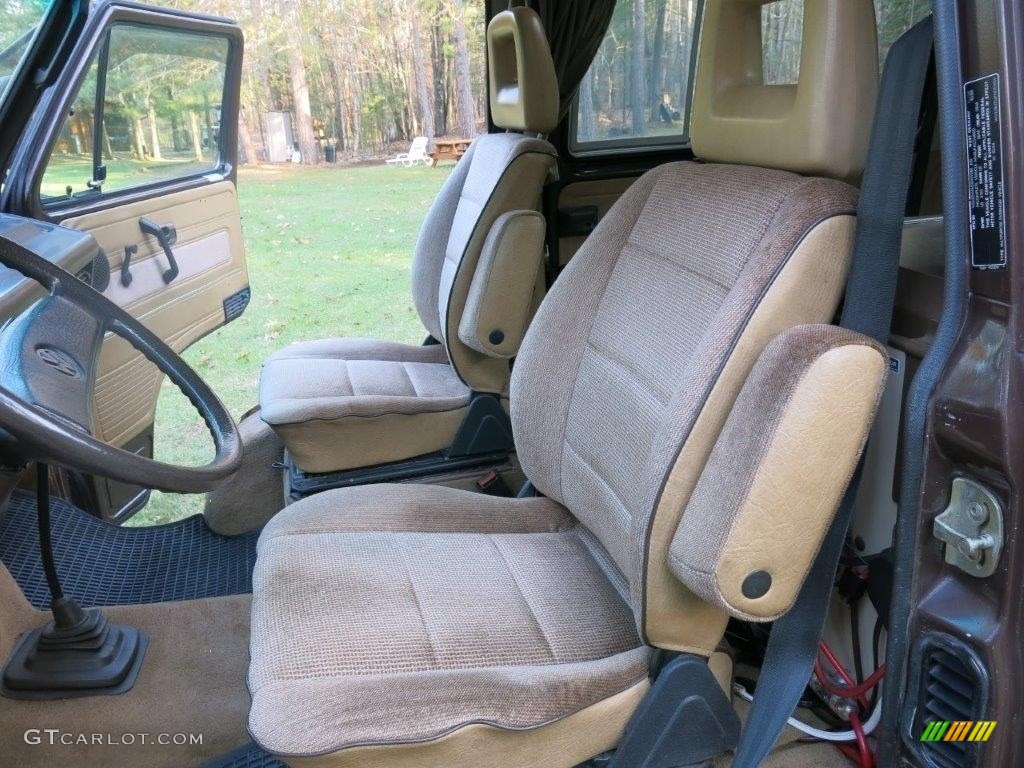 Beige Interior 1985 Volkswagen Vanagon GL Photo #133492340