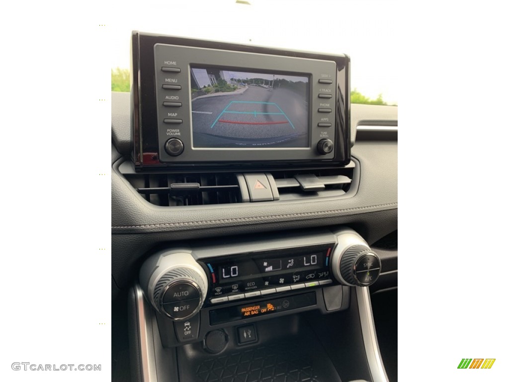 2019 RAV4 XLE AWD Hybrid - Silver Sky Metallic / Black photo #40