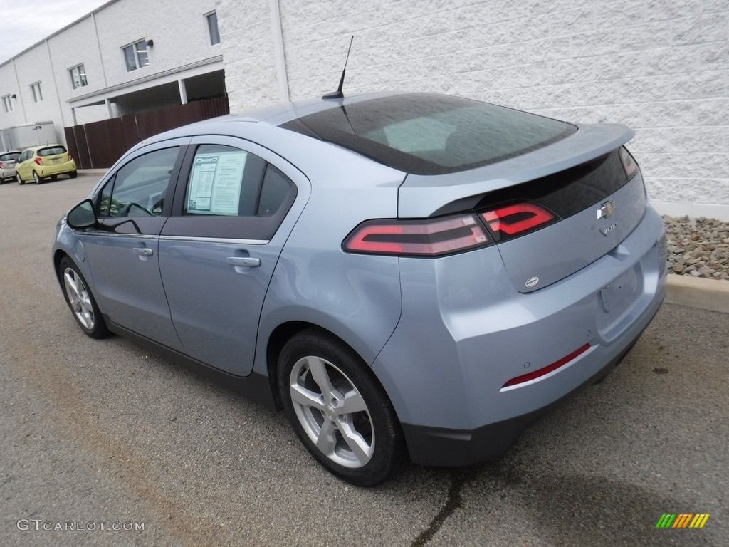 2013 Volt  - Blue Topaz Metallic / Jet Black/Ceramic White Accents photo #9