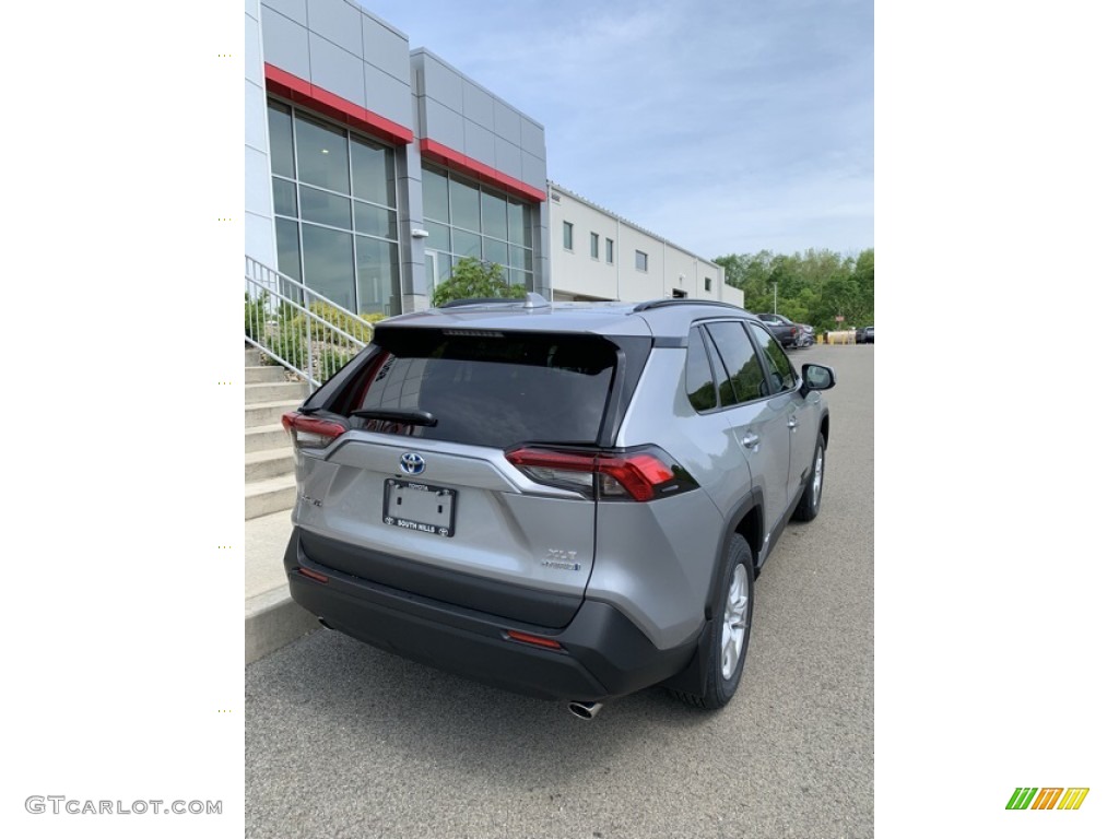 2019 RAV4 XLE AWD Hybrid - Silver Sky Metallic / Black photo #6