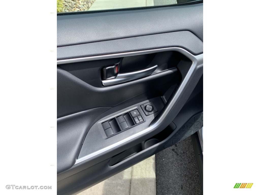 2019 RAV4 XLE AWD Hybrid - Silver Sky Metallic / Black photo #9