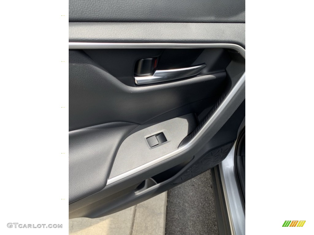 2019 RAV4 XLE AWD Hybrid - Silver Sky Metallic / Black photo #16