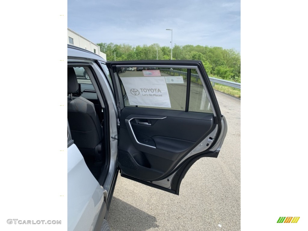 2019 RAV4 XLE AWD Hybrid - Silver Sky Metallic / Black photo #25
