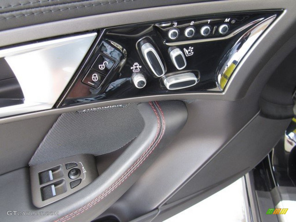 2014 F-TYPE V8 S - Ultimate Black Metallic / Jet photo #24
